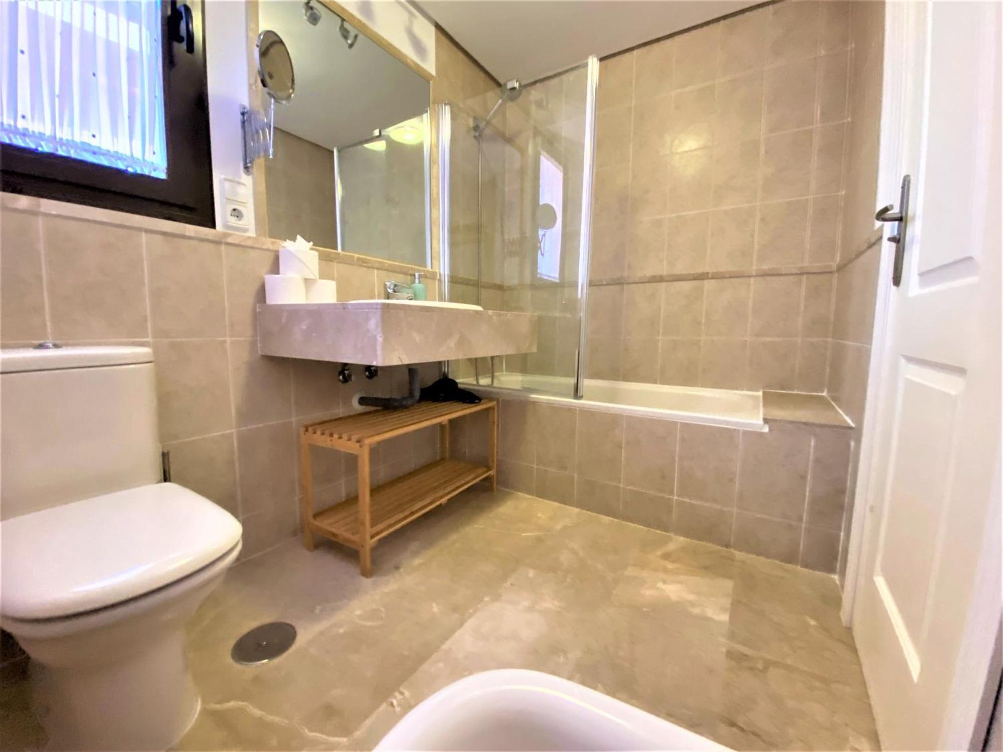 Sea View Penthouse Apartment With Hot Tub - Casa Bella Vista, Buenas Noches , Estepona Exterior foto
